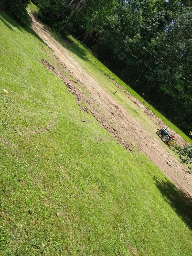 Slide of Gilco's Handy Services and lawn maintenance