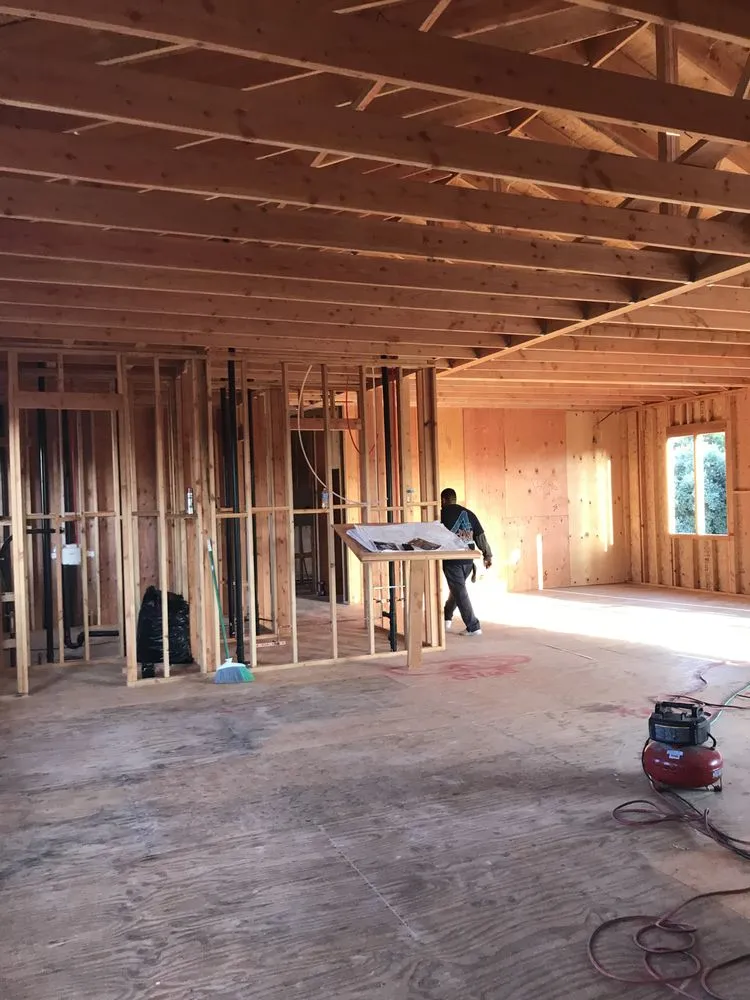 Slide of Gio construction