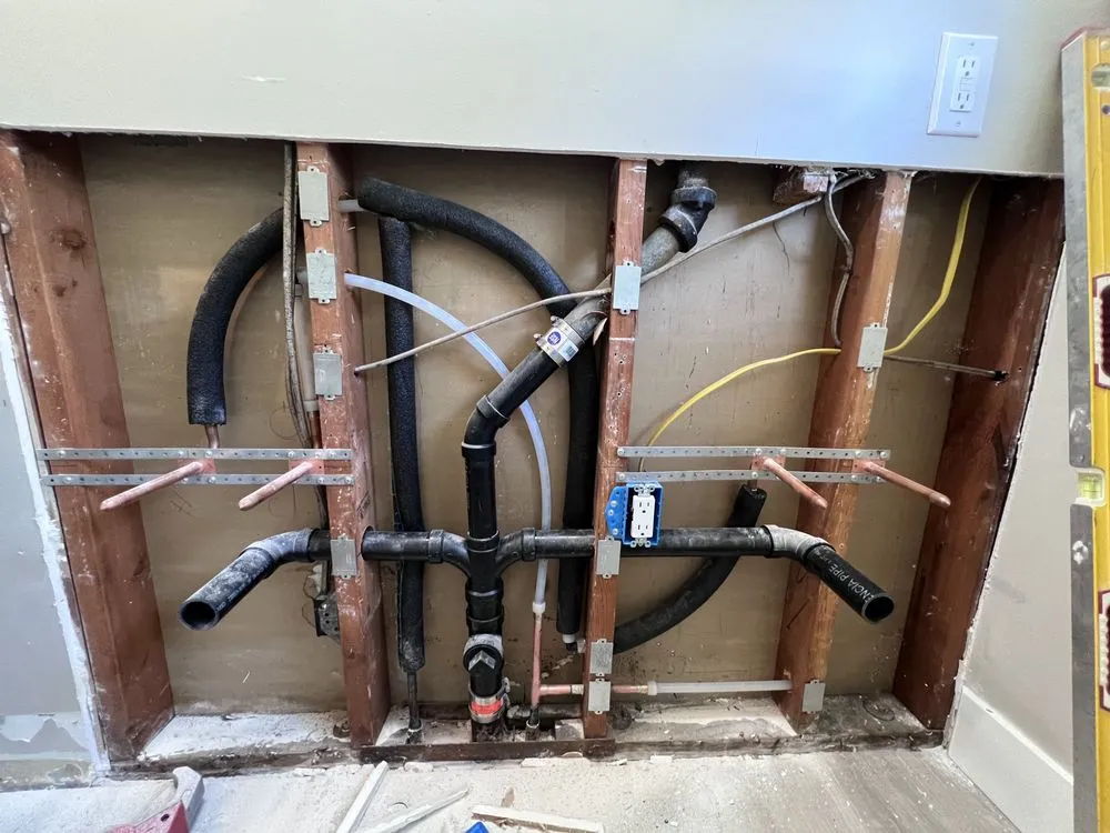 Slide of Gio construction