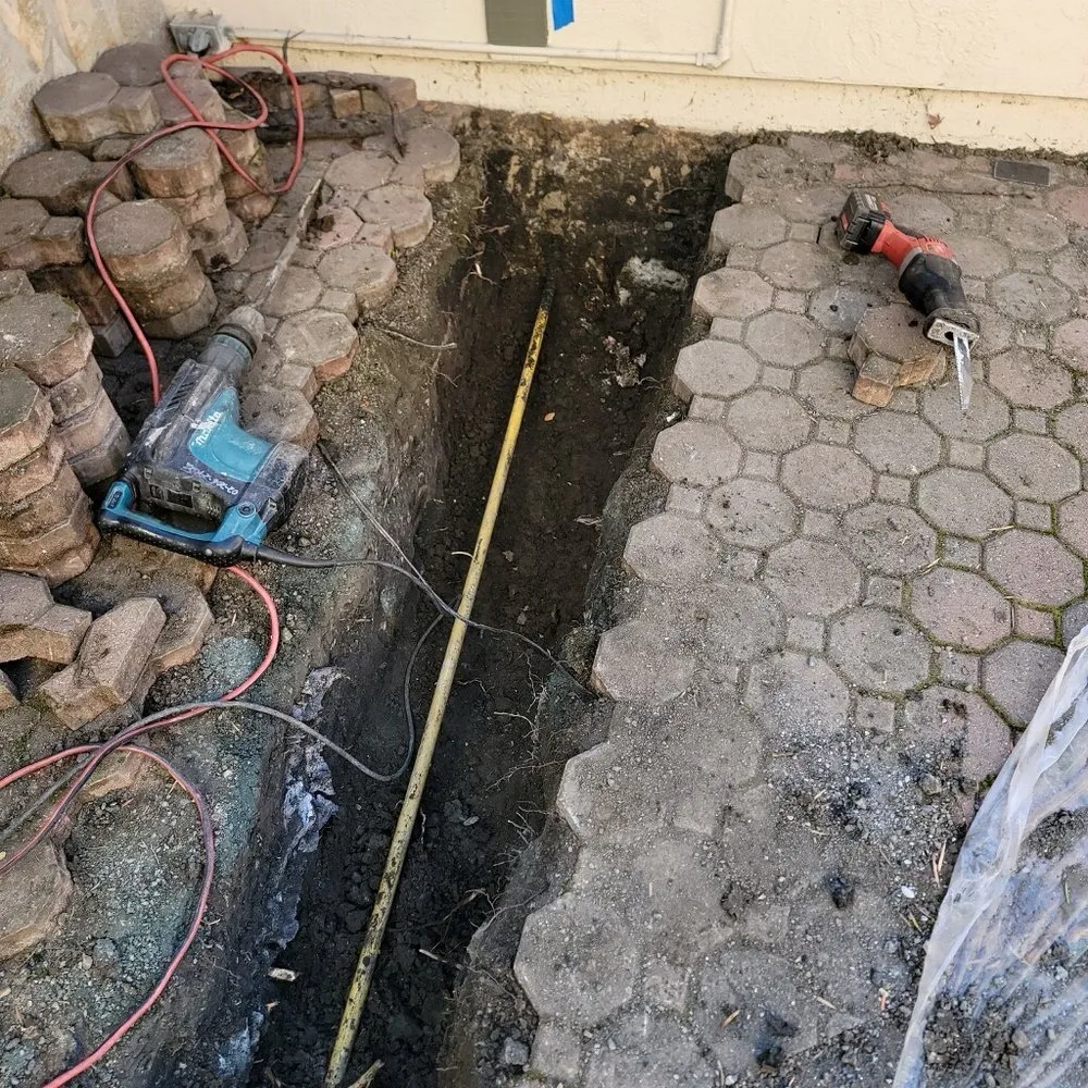 Slide of Gio's Handyman Solutions