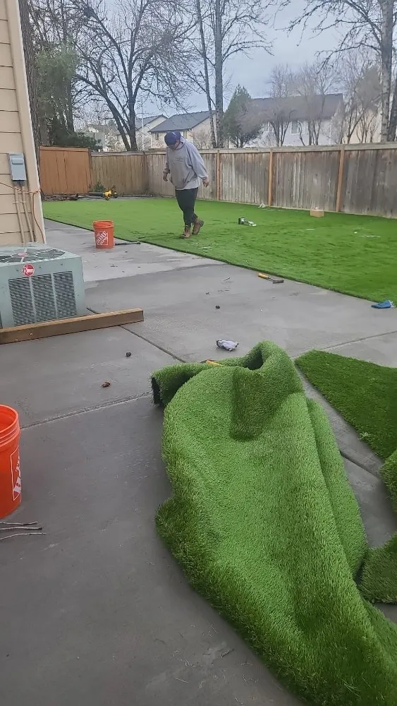 Slide of Gio's Handyman Solutions