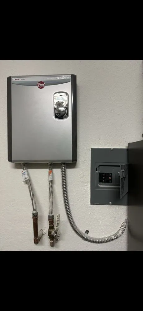 Slide of G&L Plumbing Service