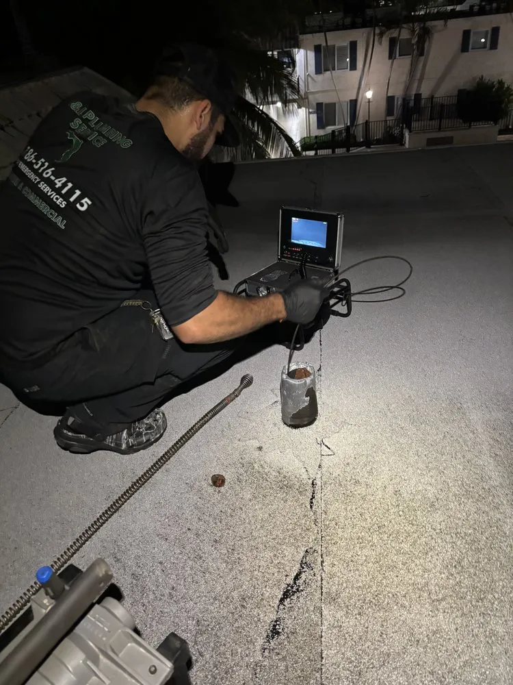 Slide of G&L Plumbing Service