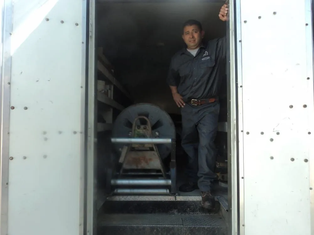 Slide of GL Plumbing Service