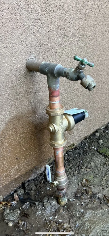 Slide of GL Plumbing Services