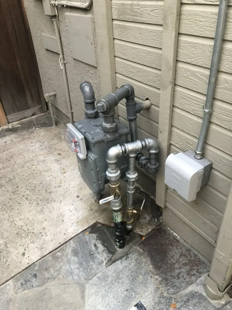 Slide of GL Plumbing Services