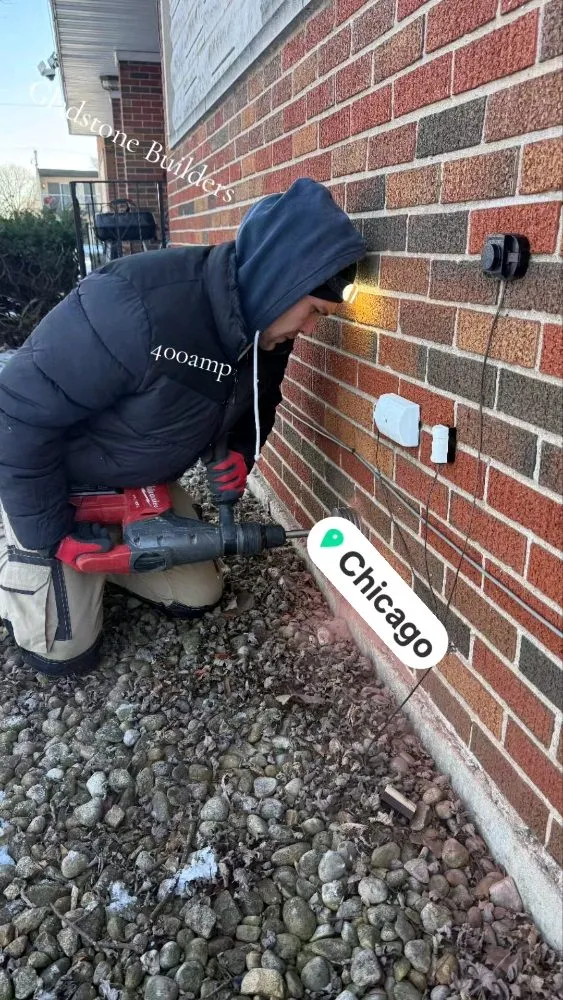 Slide of Gladstone Builders