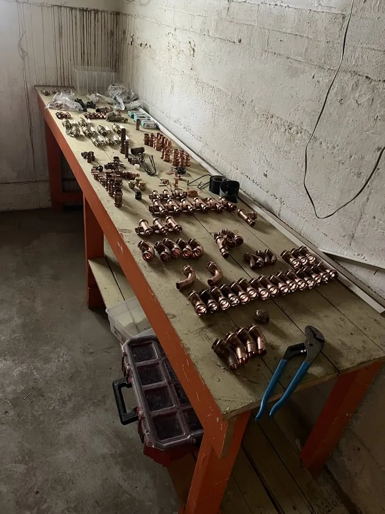 Slide of Glen’s Plumbing