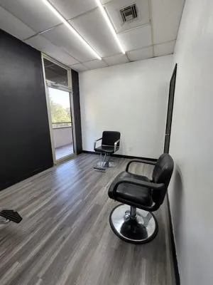 GMC Home Renovations and Landscaping Logo