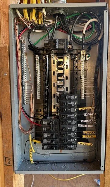 Slide of Gómez Construction