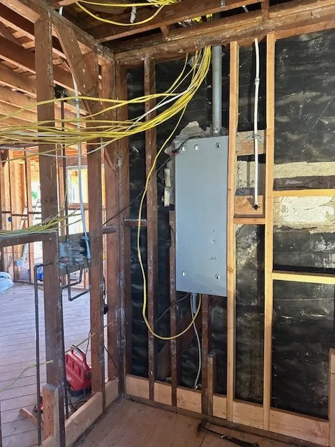 Slide of Gómez Construction