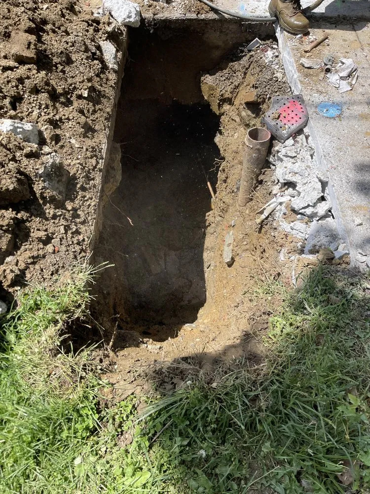 Slide of Go Trenchless Drain Clearing