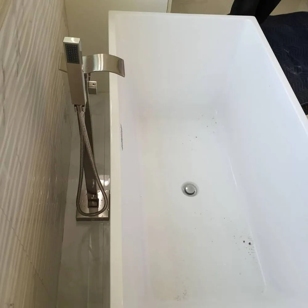 Slide of God With Me Multiservices