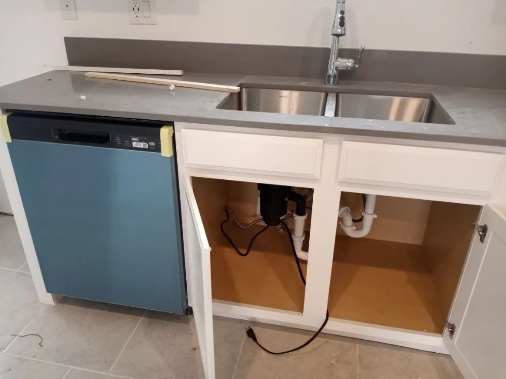 Slide of God With Me Multiservices