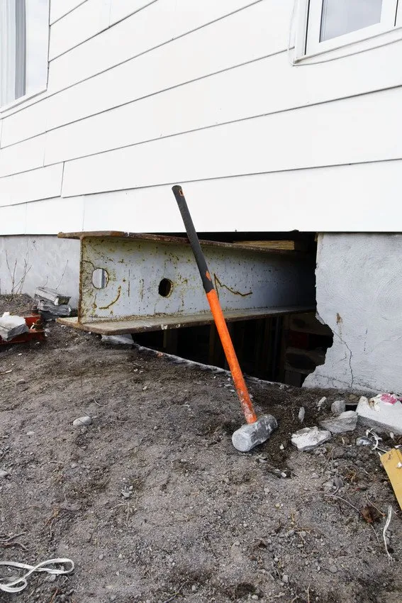 Slide of Gonzo Foundation Repair