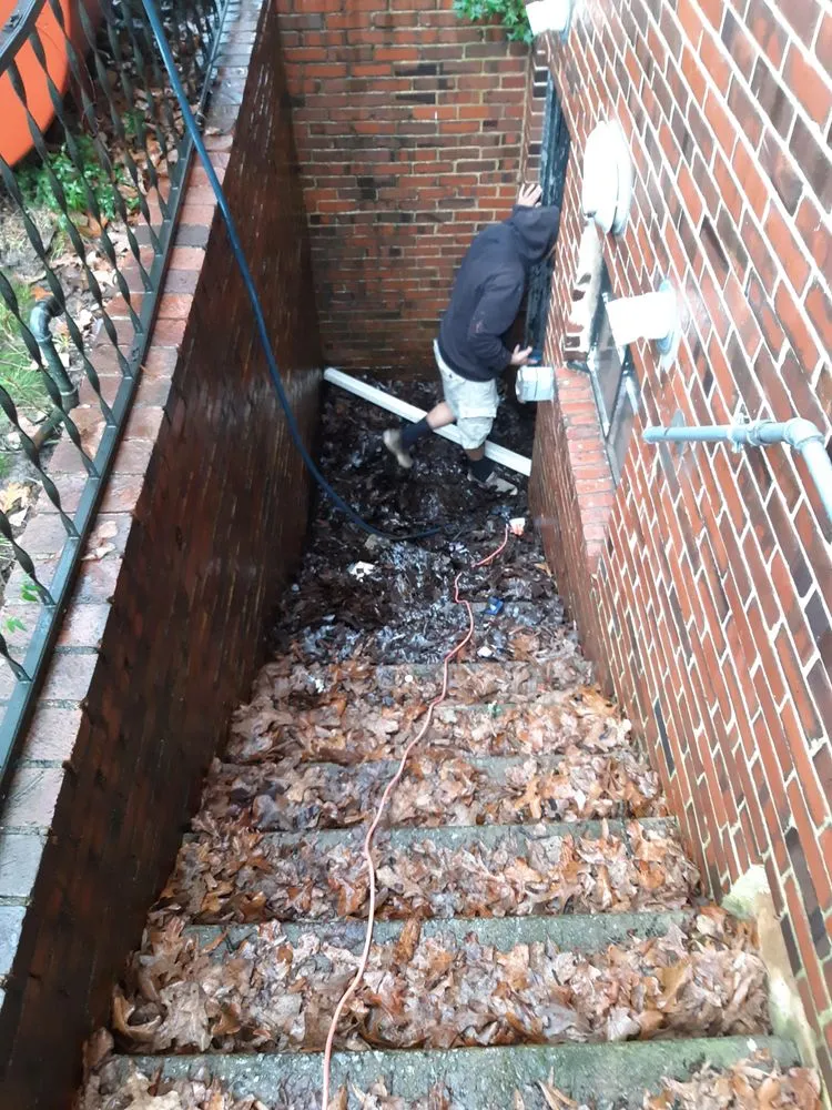 Slide of Graham's Service Support