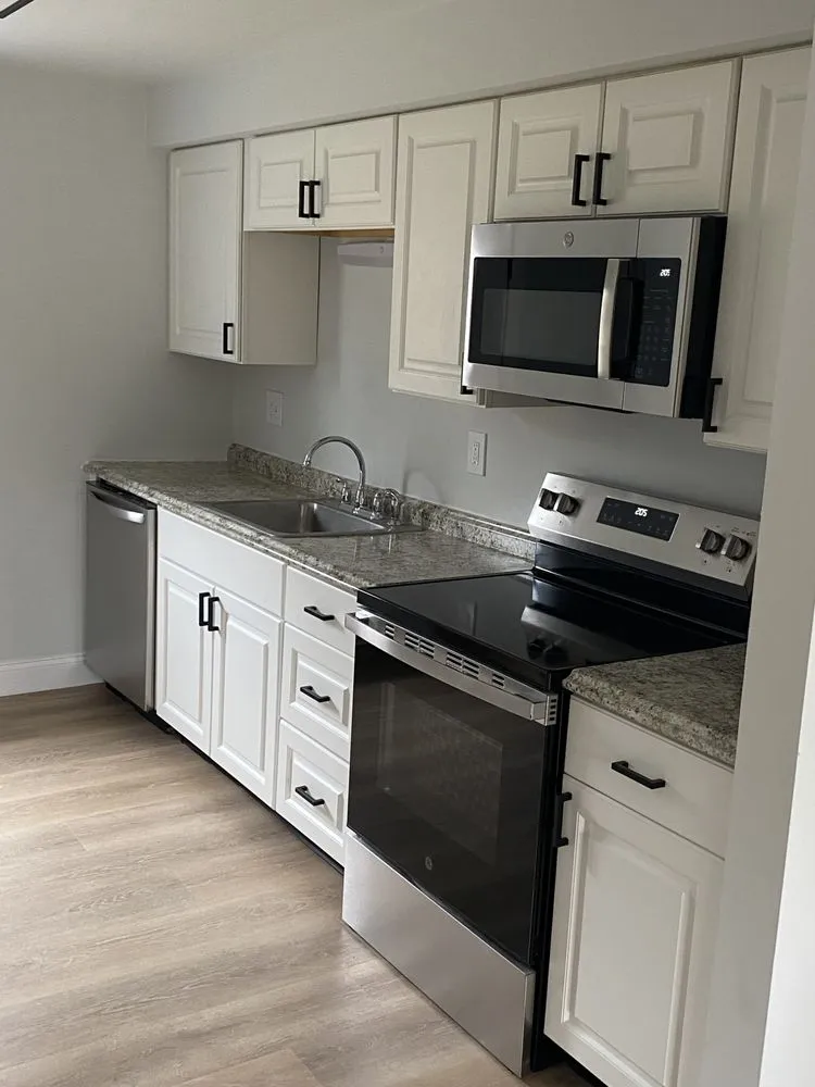 Slide of Graves Contracting & Property Maintenance Services