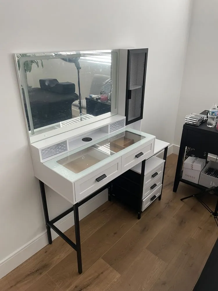 Slide of Great Deal Handyman