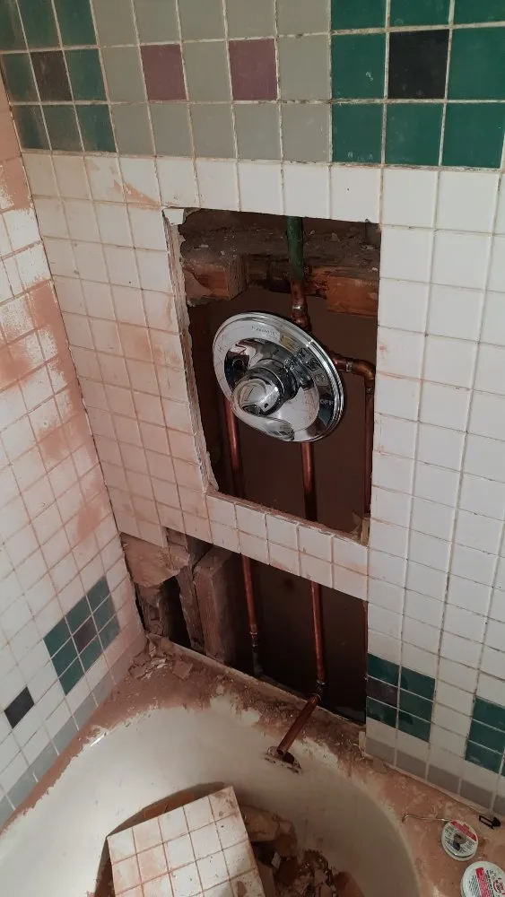 Slide of Great Lakes Plumbing