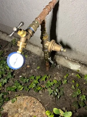 Green Light Plumbing Logo