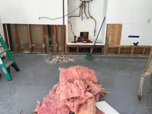 Greenwall Plumbing Logo