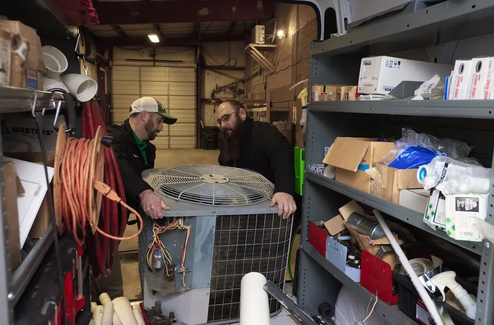 Affordable water heater service experts serving New Albany, IN - Greenwell Plumbing Heating & Air