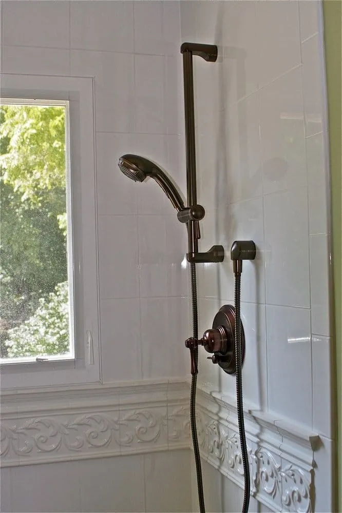 Slide of Greg Norman & Associates, Inc.