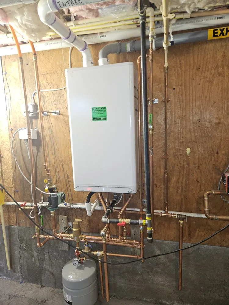 Reliable emergency plumbing experts serving Lynn, MA - Greg Plumbing and Heating