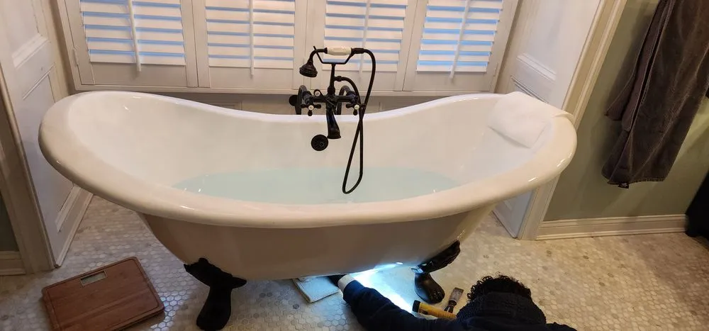 Slide of Greg's Service Plumbing