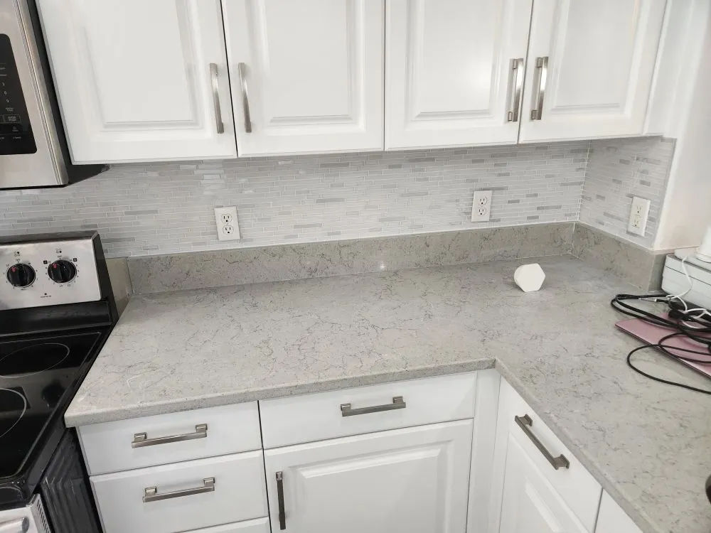 Slide of Groero Handy & Landscape