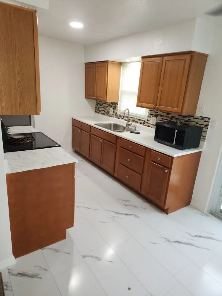 Slide of Groero Handy & Landscape