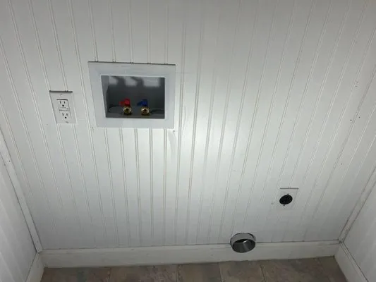 Grooms Property Maintenance Logo