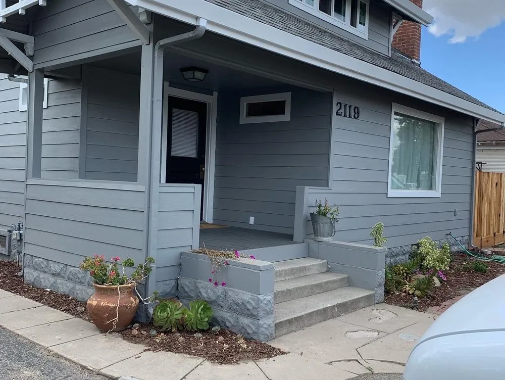 Slide of Grupo J Construction