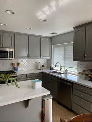 Grupo J Construction Logo