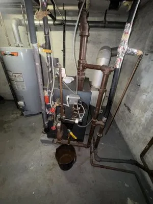 Guci Piping & Heating Logo