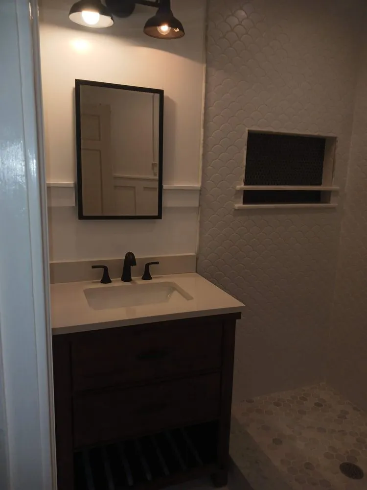 Slide of Guma Home Improvement