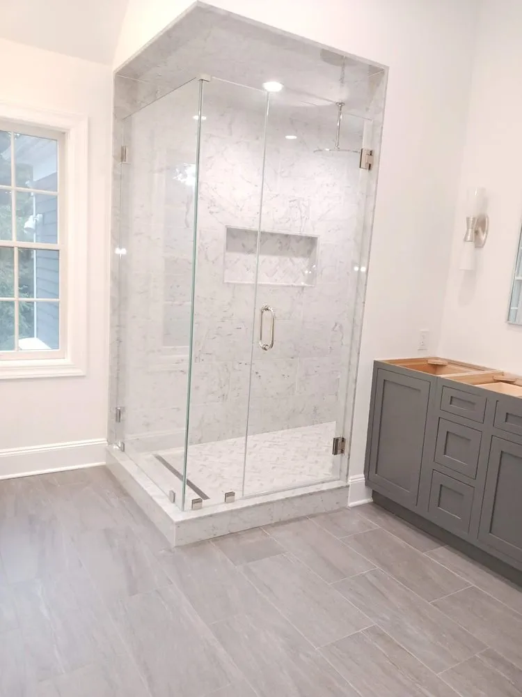 Slide of Guma Home Improvement