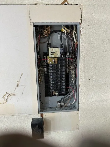 Slide of Gus The Handyman