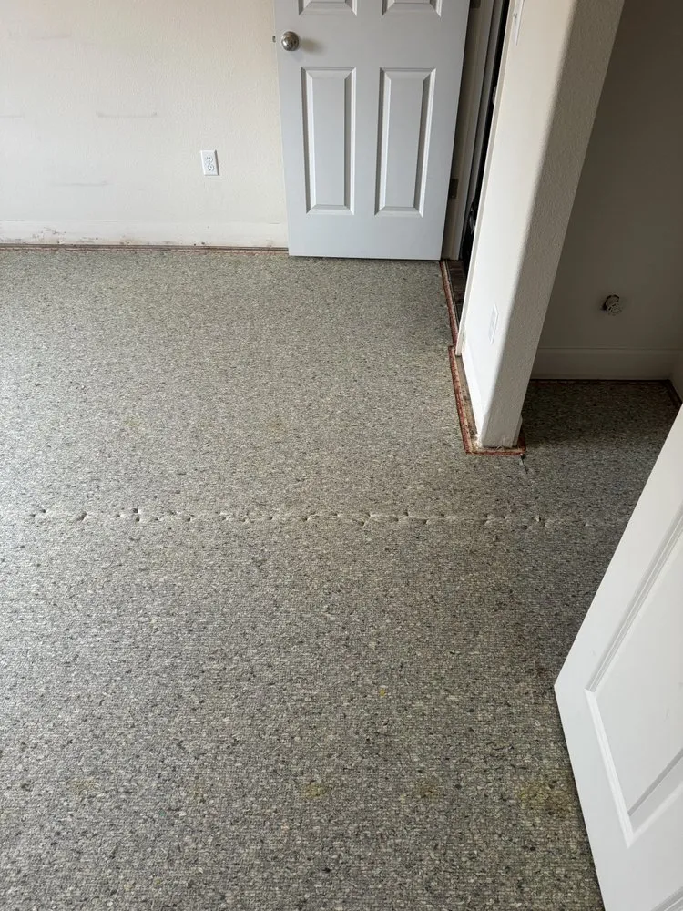 Slide of Guss Commercial & Residential Maintenance