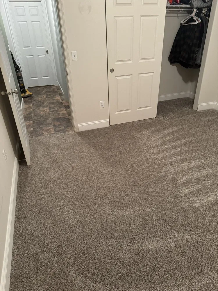 Slide of Guss Commercial & Residential Maintenance