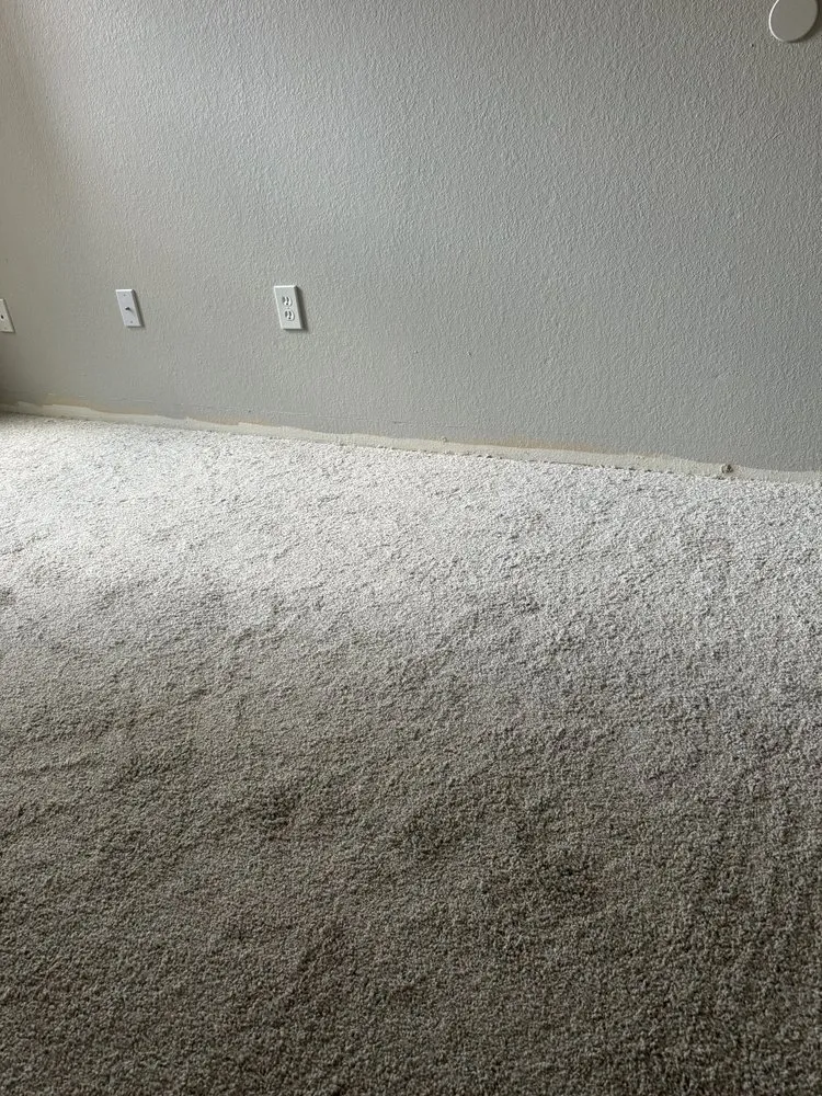 Slide of Guss Commercial & Residential Maintenance