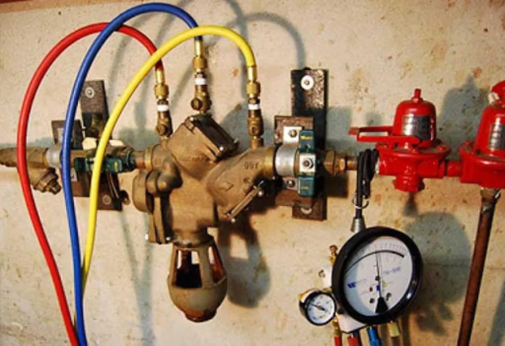 Emergency water heater service experts serving Oak Grove, MO - H & H Environmental Services