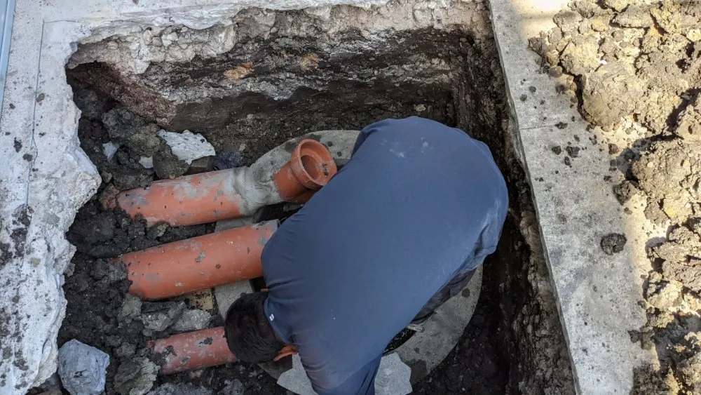 Slide of H2Flow Sewer & Drain