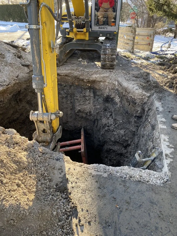 Slide of H2O Plumbing & Sewer Services