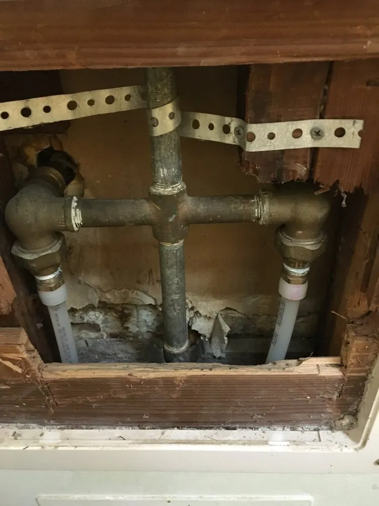 Slide of H2O Plumbing and Drain Cleaning