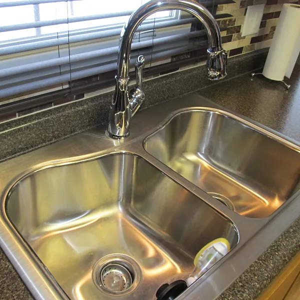 Slide of H2O Plumbing Solutions