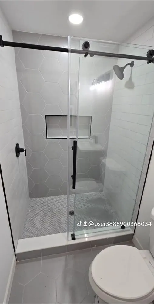 Slide of H2O Pro Plumbers