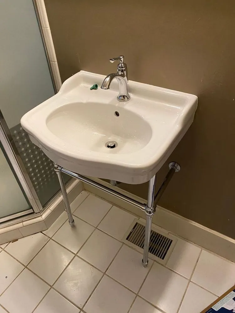 Emergency plumbing repair in Alameda, CA by Habana Plumbing Services
