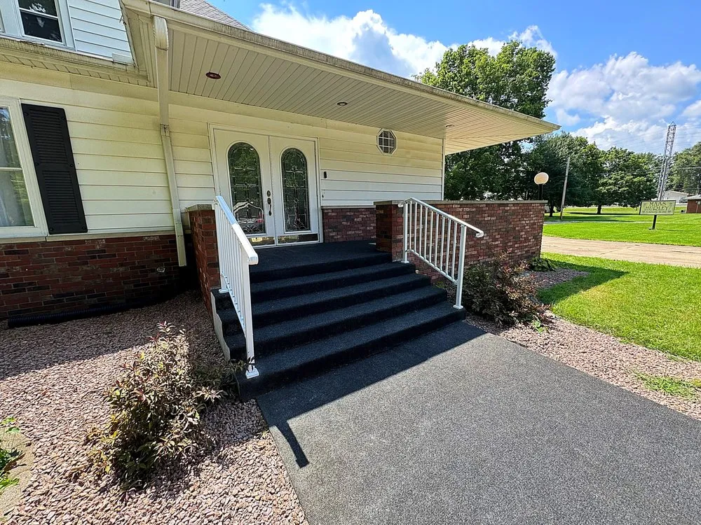 Slide of HammerTime Handyman