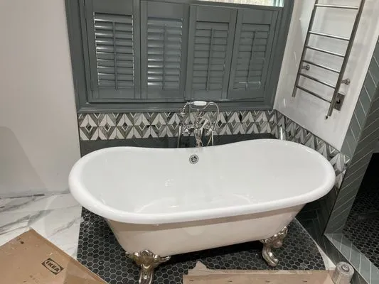 Hamza Plumbing Logo